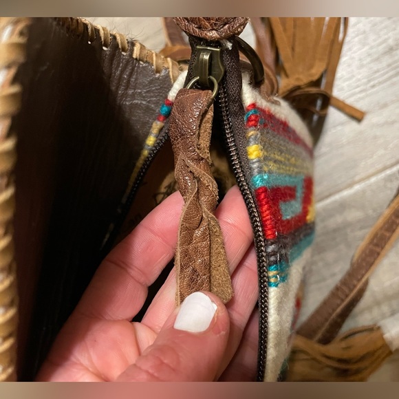 American darling saddle blanket with hair on hide crossbody purse - Picture 3 of 10